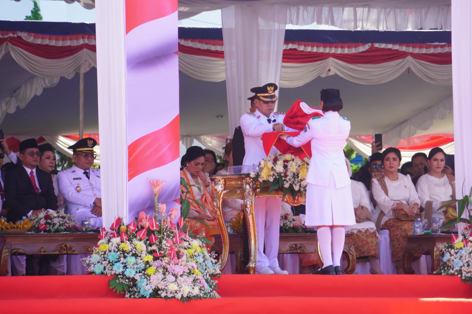 7742c2e7-39c9-4575-a4c4-726cde0f47f9