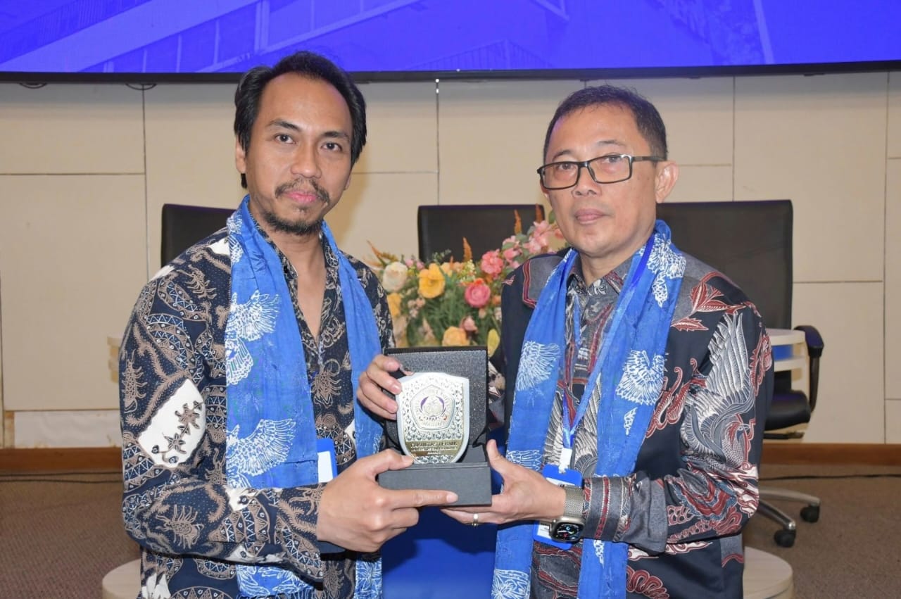 279540ef-a305-429a-b70d-12e253dd3f0e