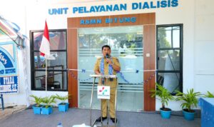 wujudkan-pelayanan-publik-berkualitas-gubernur-yulius-resmikan-unit-hemodialisis-rsmn-bitung-dan-dukung-rsud-naik-tipe-c